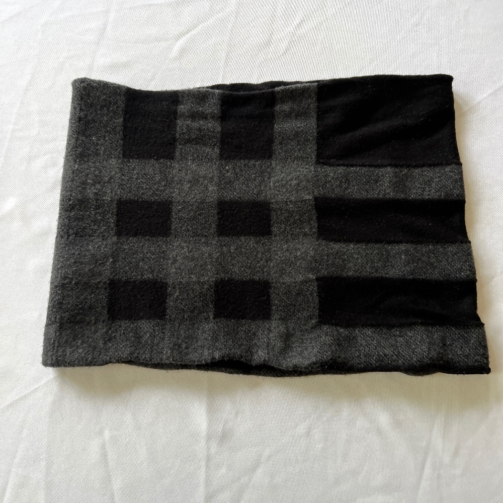 Burberry Brit Wool Black/Grey Infinity Snood Scarf
